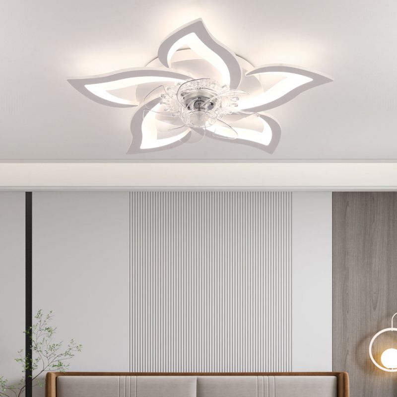 Hana Ventilateur de Plafond Lumineux en forme de Fleur, 2 Couleurs, D65CM